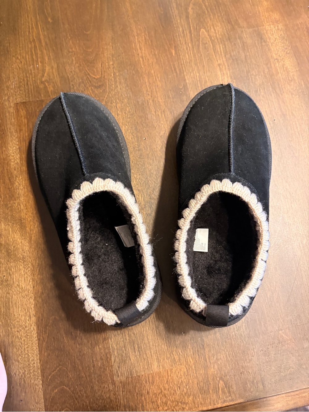 Black Cozy Women's Slip-On Slippers with Cream Trim